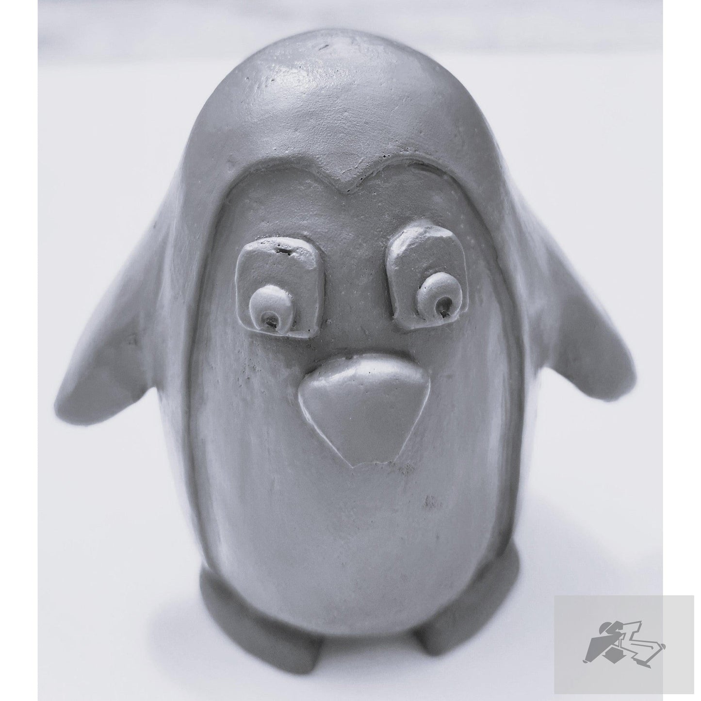 Small penguin robot model - Aribotz-Silence Melbourne